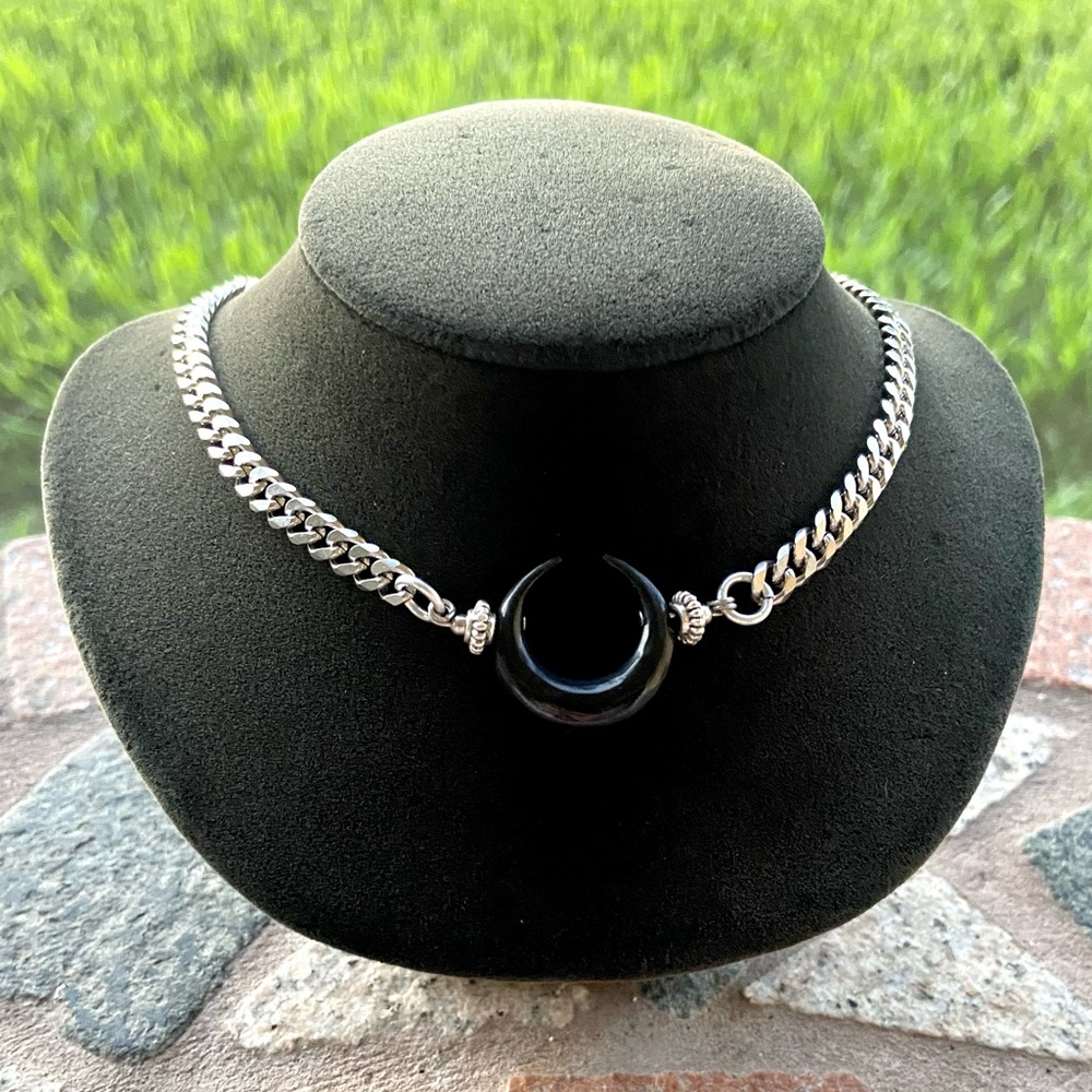 Moon choker necklace . Black buffalo horn carved moon charm . goth boho - Picture 11 of 12